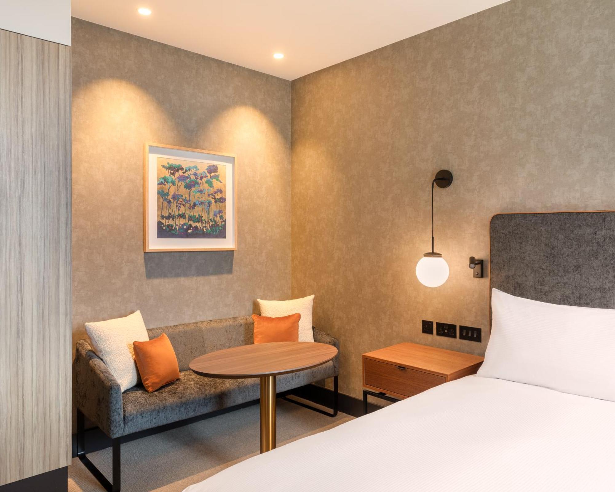 ホテル Hilton ウォーキング エクステリア 写真